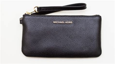 michael kors renew cleaner how to use|michael kors dust bag cleaning.